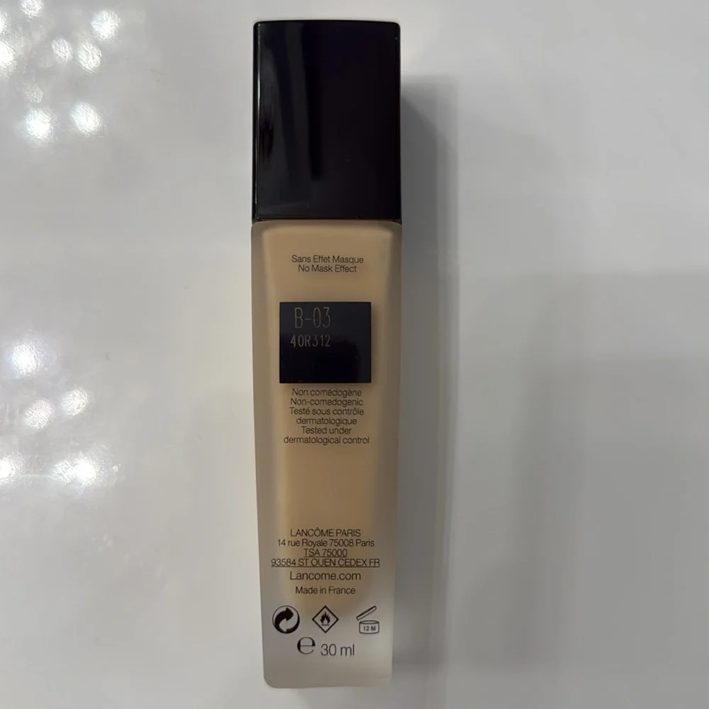 Lancome Teint Idole Ultra Wear Foundation - Silver Packaging
